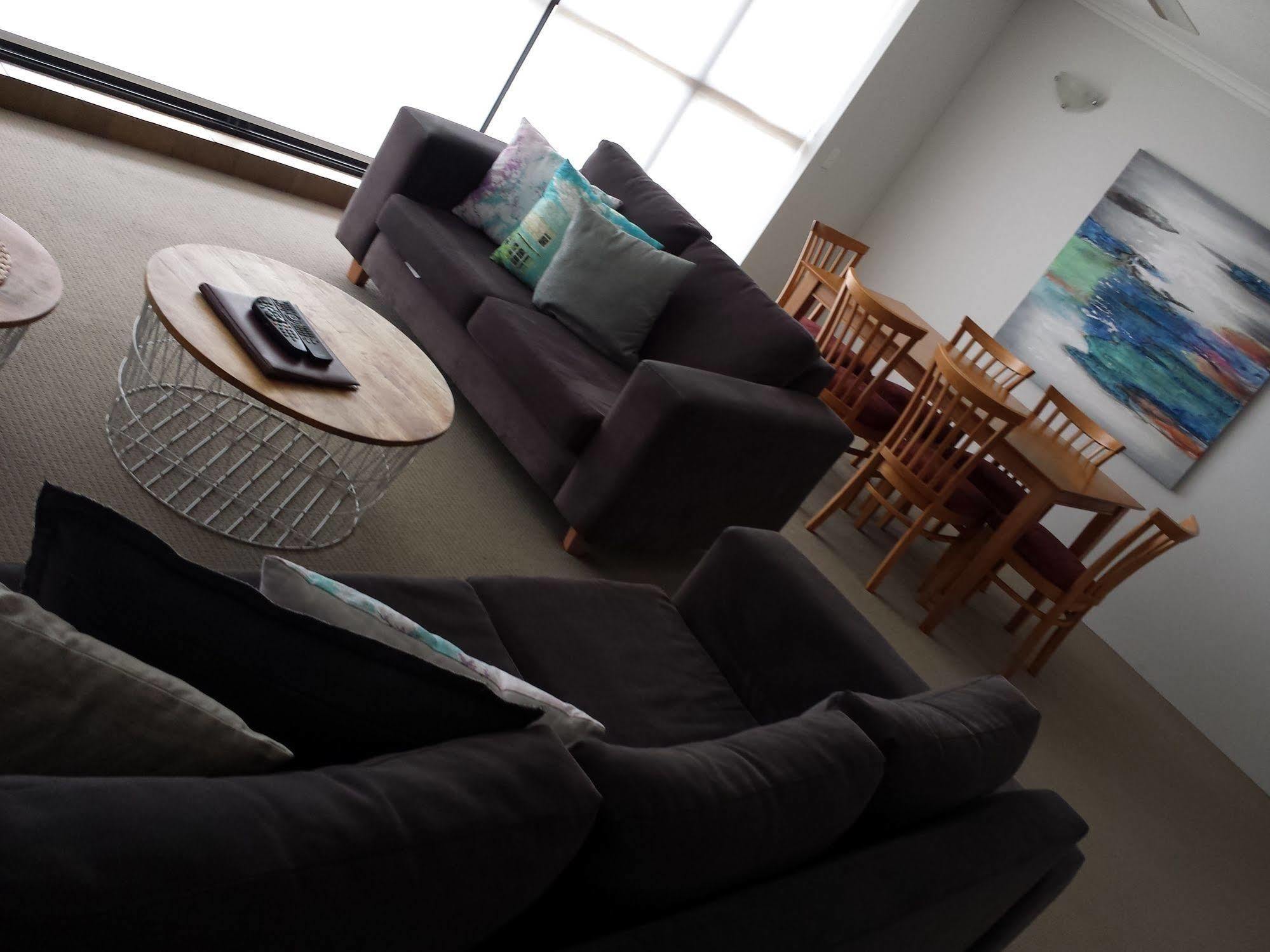 เคอร์ริบิลลี ริเวอร์ฟรอนต์ อพาร์ตเมนต์ Aparthotel บริสเบน ภายนอก รูปภาพ
